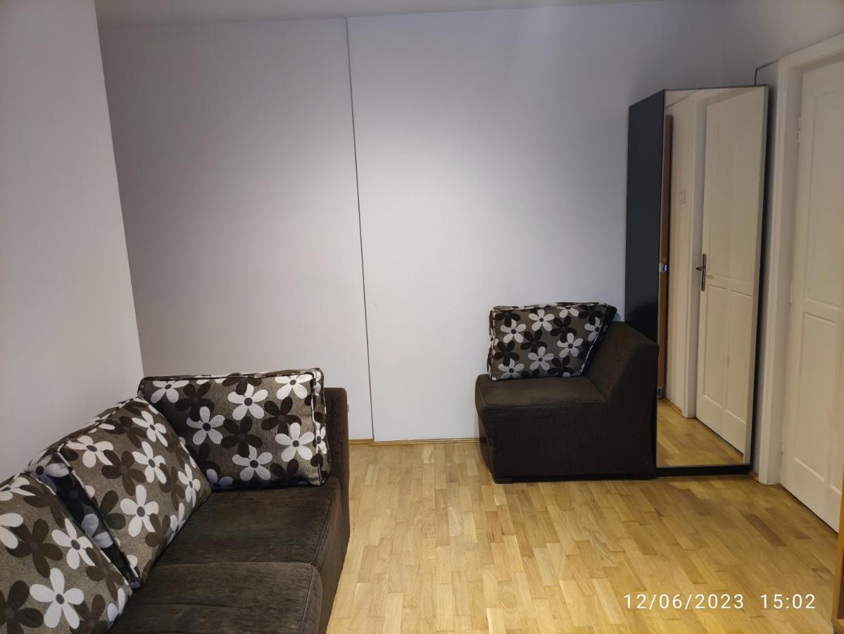 בוקרשט Fabian Central Apartment מראה חיצוני תמונה